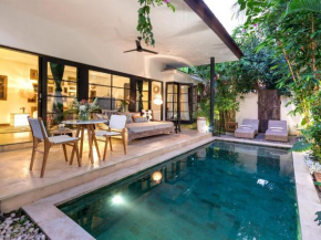 Villa Lora by Villa Finder